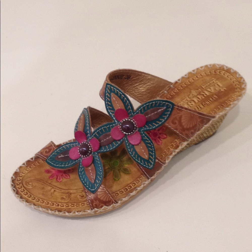 L Artiste Tan Tooled Leather with Flower Sandal